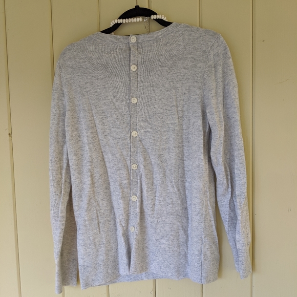 Button back sweater - Picture 3 of 4